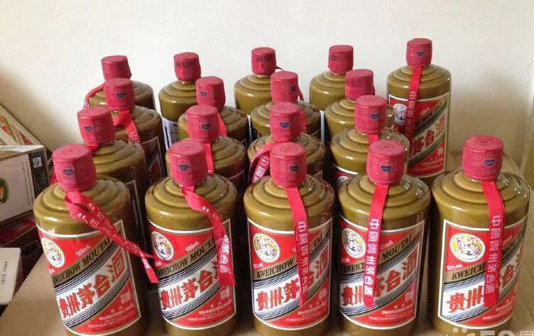 上蔡名酒回收